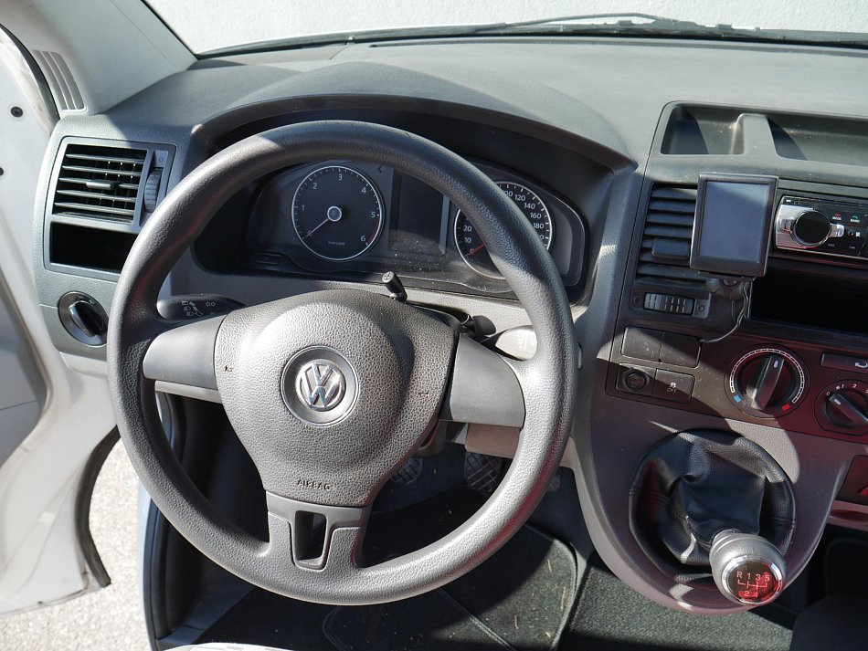 Volkswagen Transporter 2.0TDi 