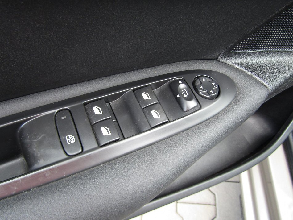 Citroën C4 1.2 PT 