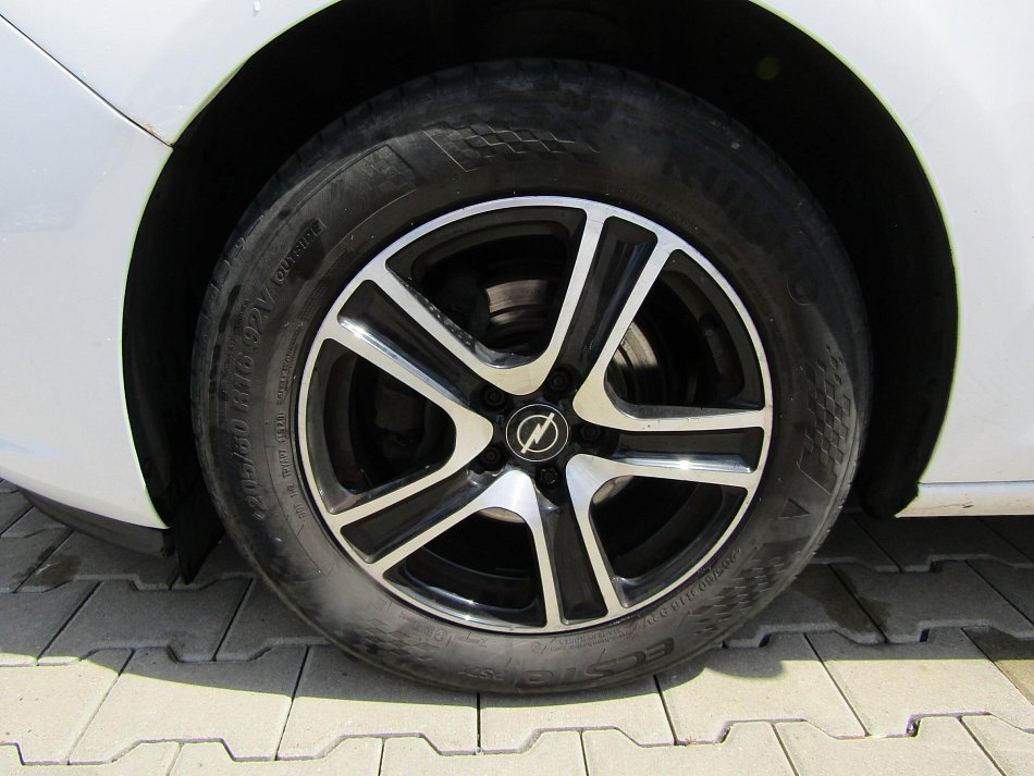 Opel Astra 1.4T 