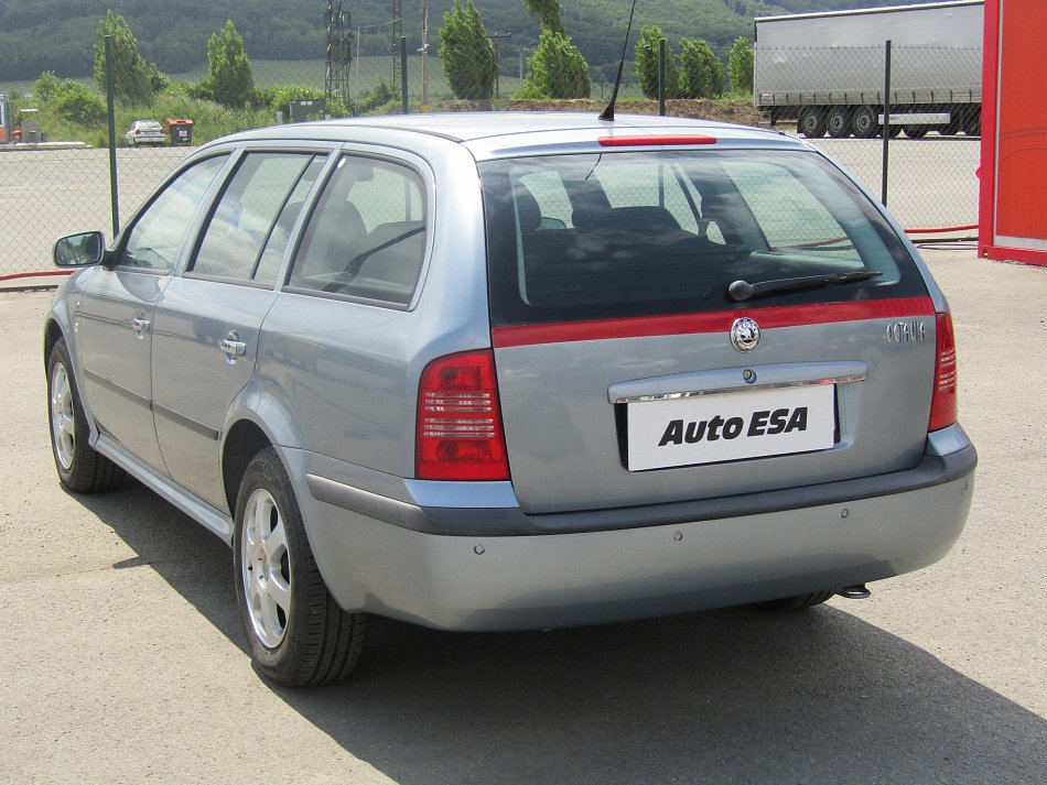 Škoda Octavia 2.0i 