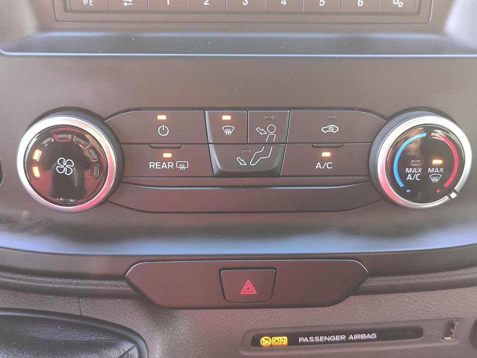 Ford Transit Custom 2.0TDCi  6míst