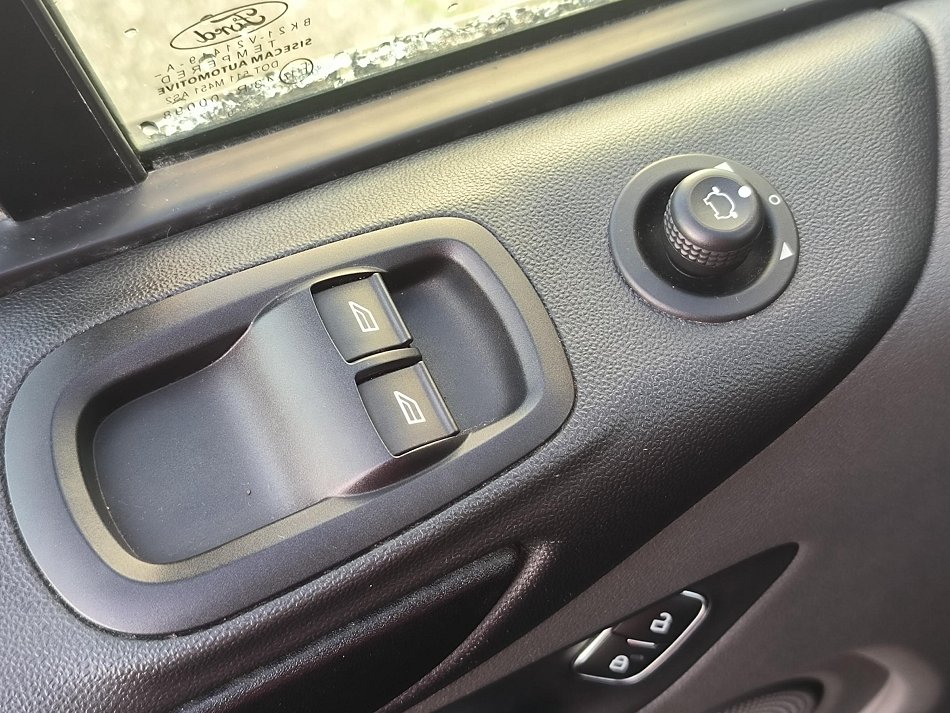 Ford Transit Custom 2.0TDCi  6míst