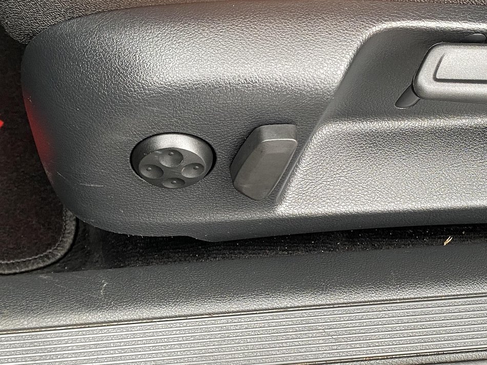 Volkswagen Passat 2.0 TDi 