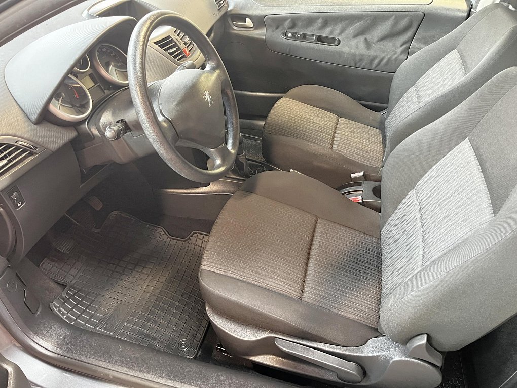 Peugeot 207 1.4i 