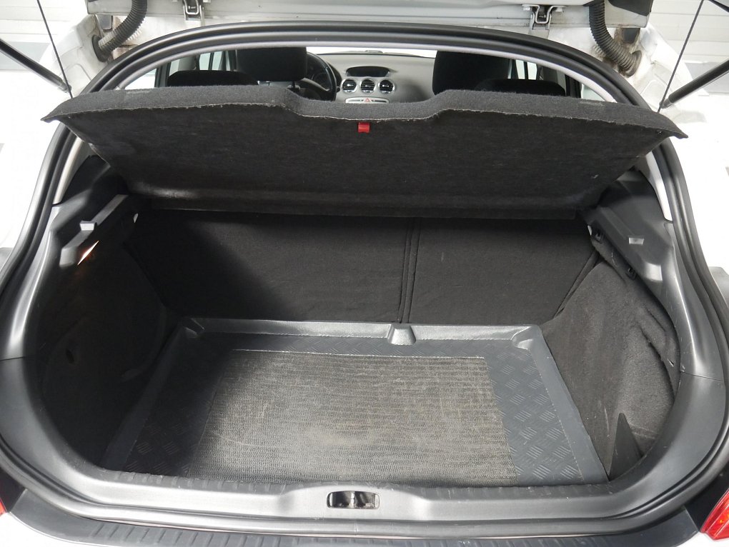 Peugeot 308 1.6 HDi 