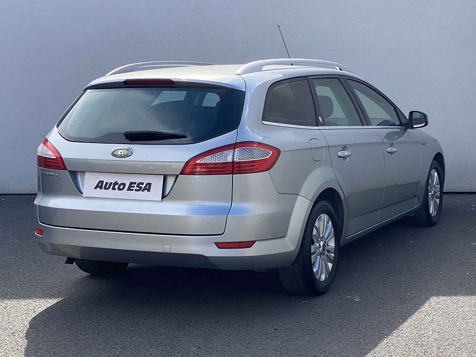 Ford Mondeo 2.0 i Ghia
