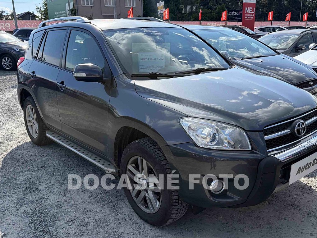 Toyota RAV4 2.2D-4D 