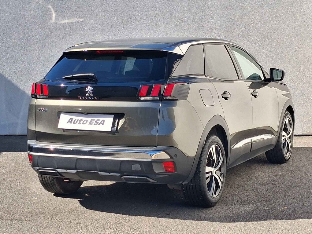 Peugeot 3008 1.2 PT Allure