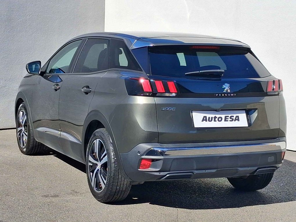 Peugeot 3008 1.2 PT Allure