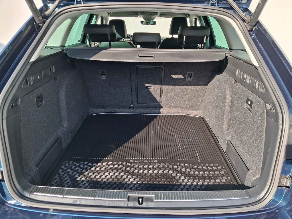 Škoda Superb III 2.0 TSi Scout 4x4