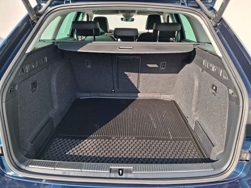 Škoda Superb III 2.0 TSi Scout 4x4