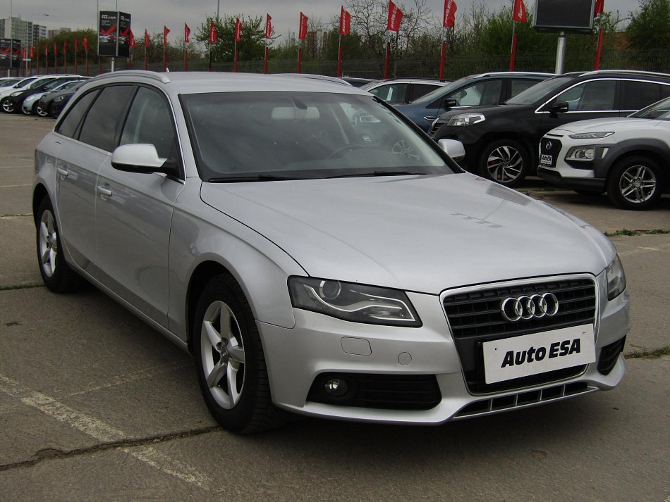 Audi A4 2.0 TDi Attraction