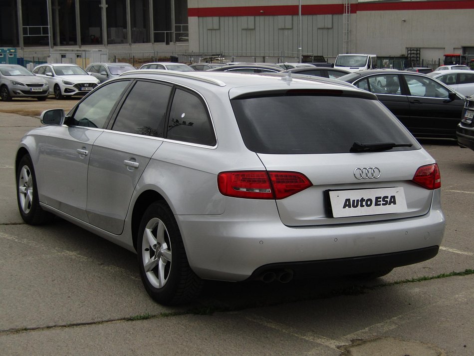 Audi A4 2.0 TDi Attraction