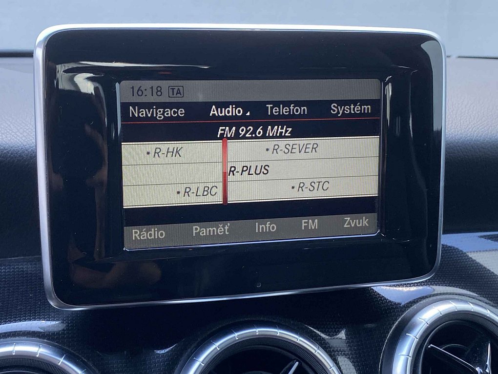 Mercedes-Benz CLA 2.2 CDi  220