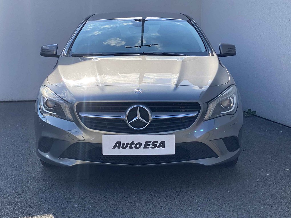 Mercedes-Benz CLA 2.2 CDi  220