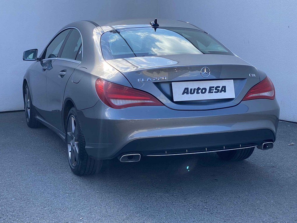 Mercedes-Benz CLA 2.2 CDi  220