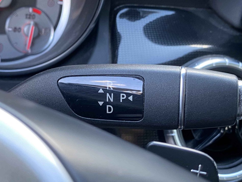 Mercedes-Benz CLA 2.2 CDi  220