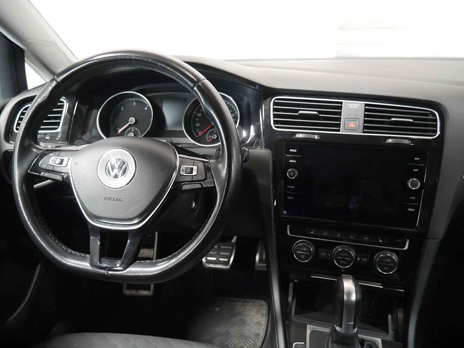 Volkswagen Golf 2.0TDi 