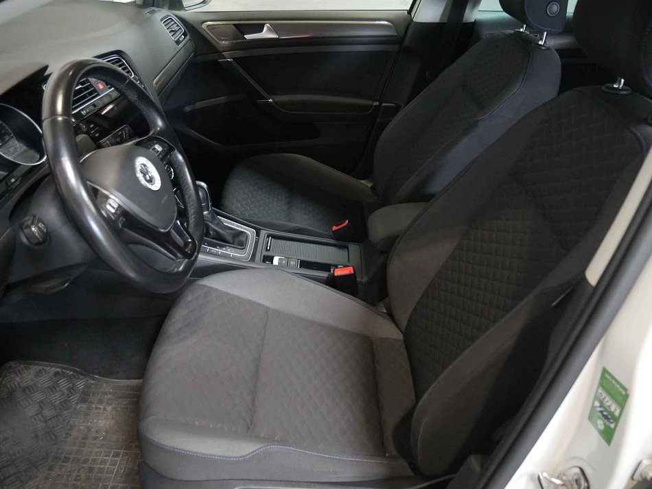 Volkswagen Golf 2.0TDi 
