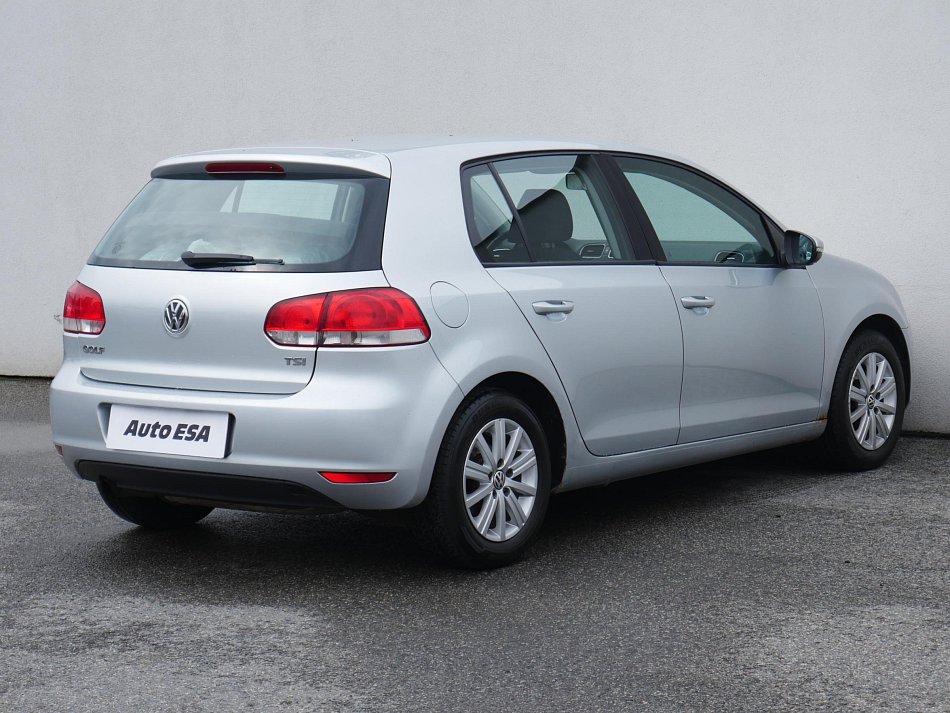 Volkswagen Golf 1.2 TSi 
