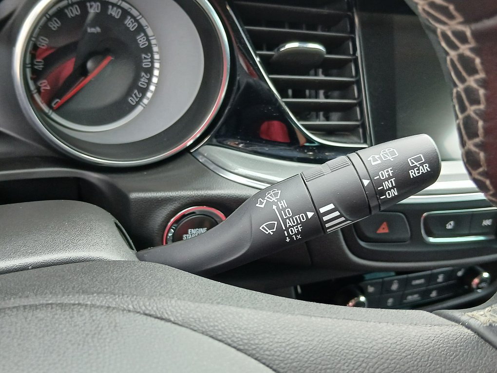 Opel Insignia 2.0CDTi 