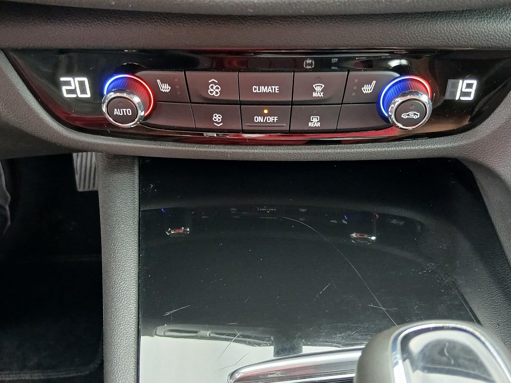 Opel Insignia 2.0CDTi 