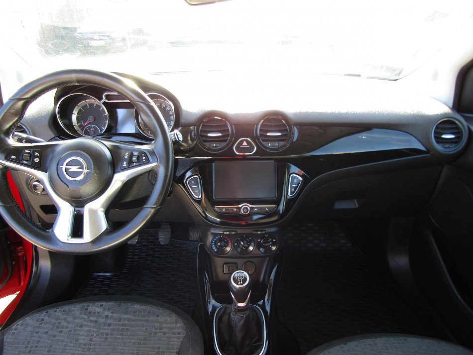 Opel Adam 1.2i 