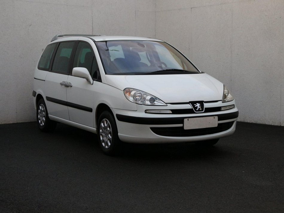 Peugeot 807 2.2i 