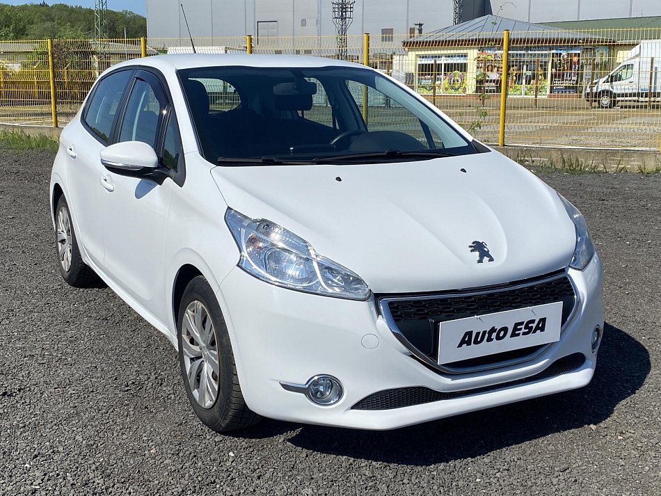 Peugeot 208 1.4 HDi 