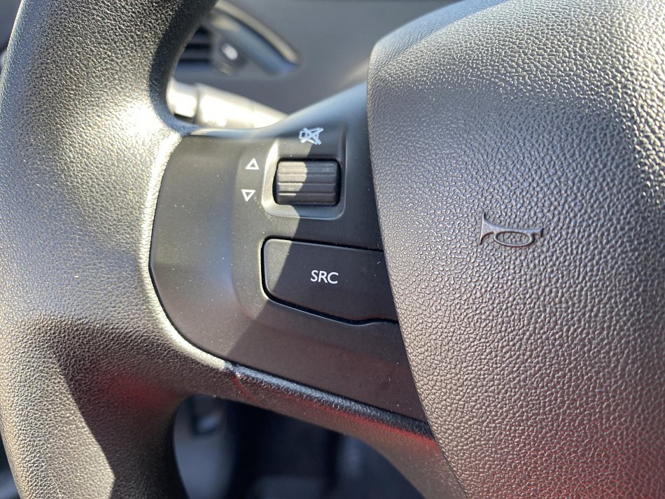 Peugeot 208 1.4 HDi 