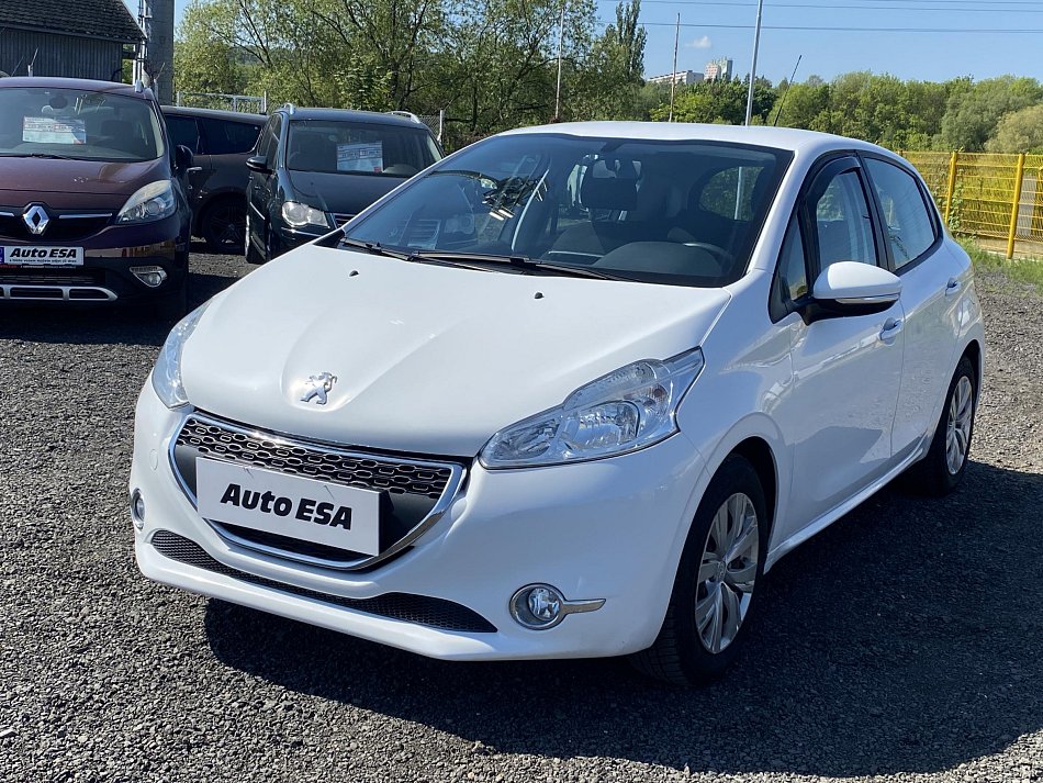 Peugeot 208 1.4 HDi 