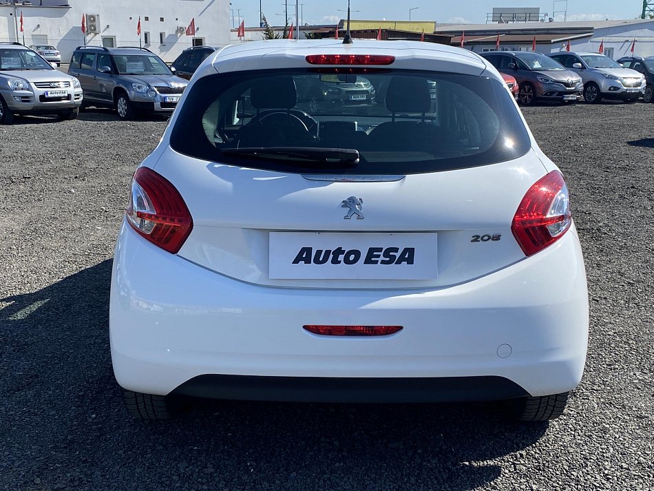 Peugeot 208 1.4 HDi 