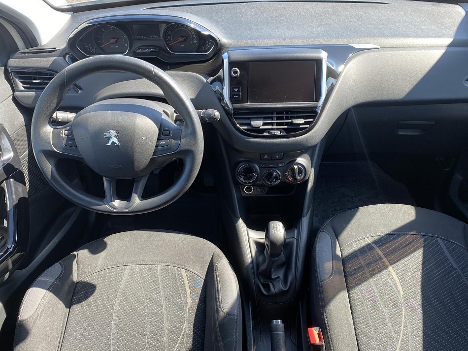 Peugeot 208 1.4 HDi 