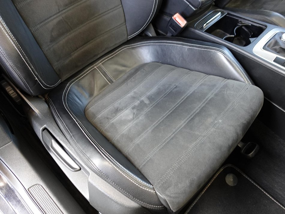 Volkswagen Passat CC 2.0TSi 