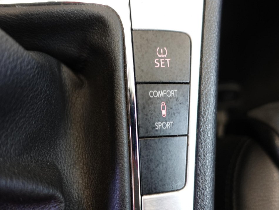 Volkswagen Passat CC 2.0TSi 
