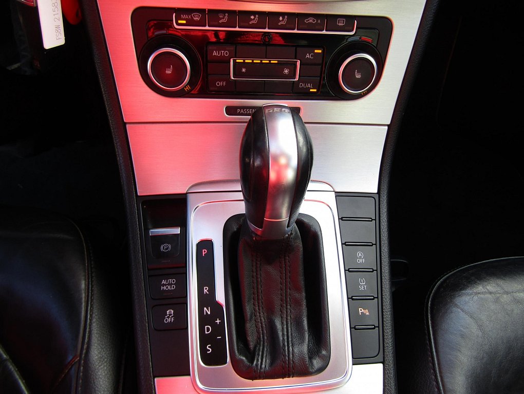 Volkswagen Passat 2.0 TDi 