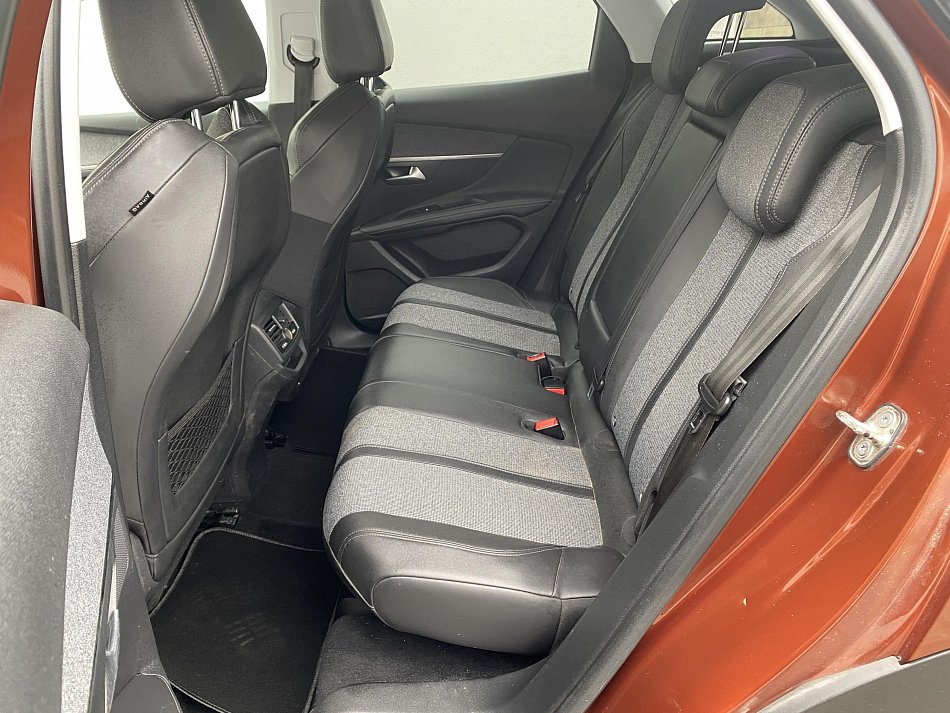 Peugeot 3008 1.5 HDi Allure