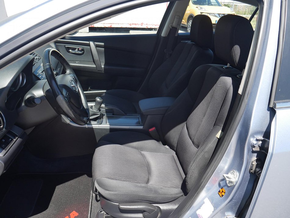 Mazda 6 2.0 i 