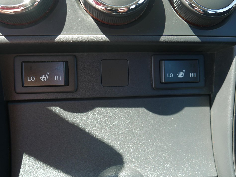 Mazda 6 2.0 i 