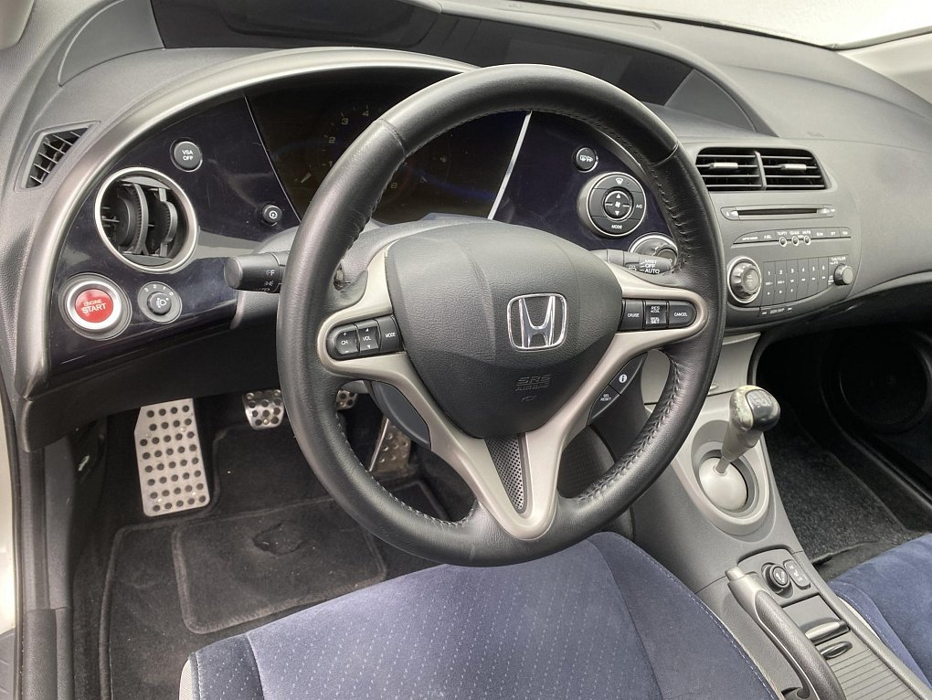 Honda Civic 1.8i 