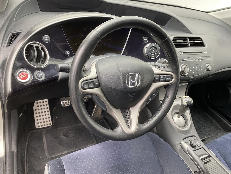 Honda Civic 1.8i 