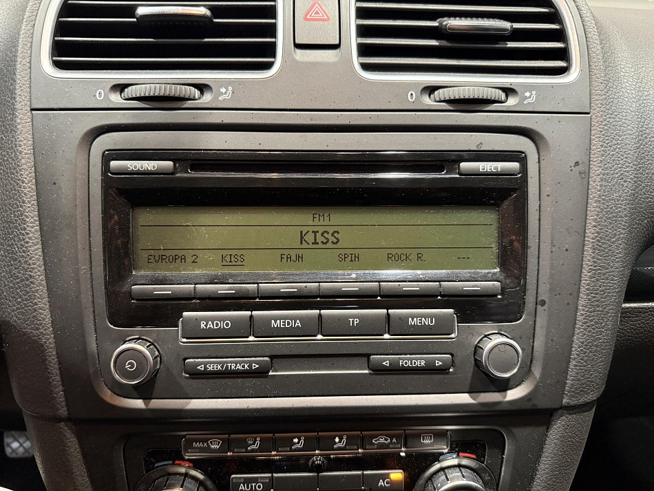 Volkswagen Golf 1.6 TDi 