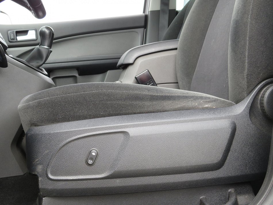 Ford C-MAX 2.0 TDCi 