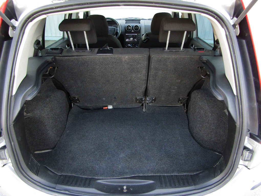 Ford Fusion 1.4i 