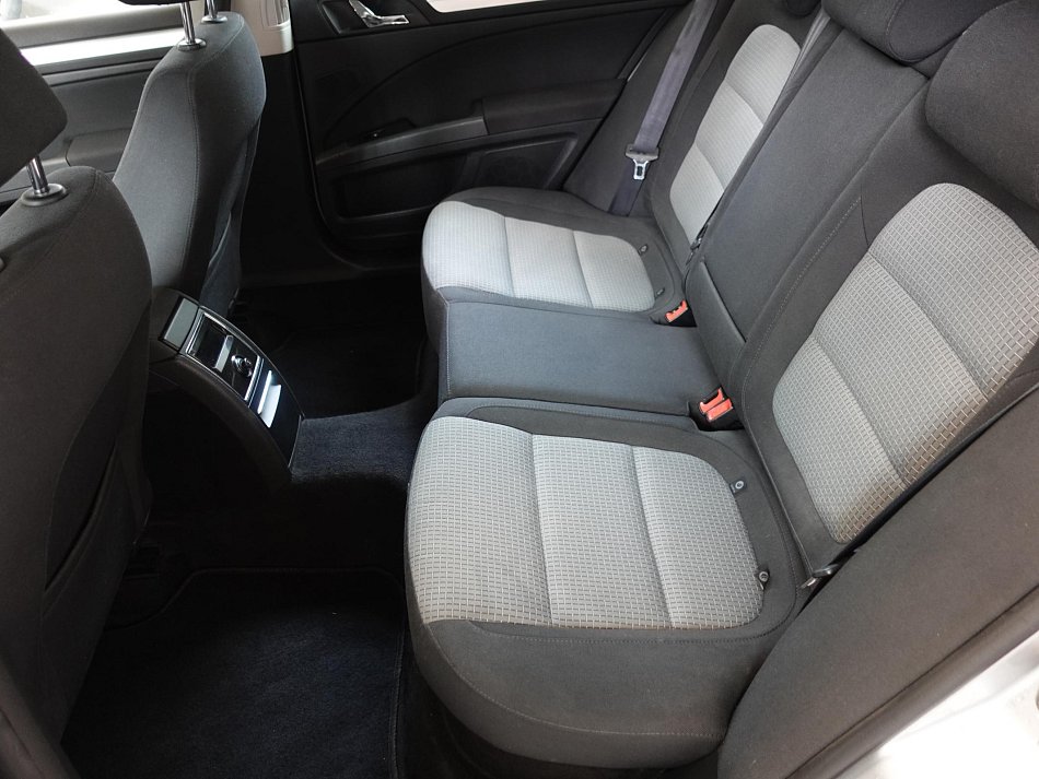 Škoda Superb II 2.0 TDi Ambiente