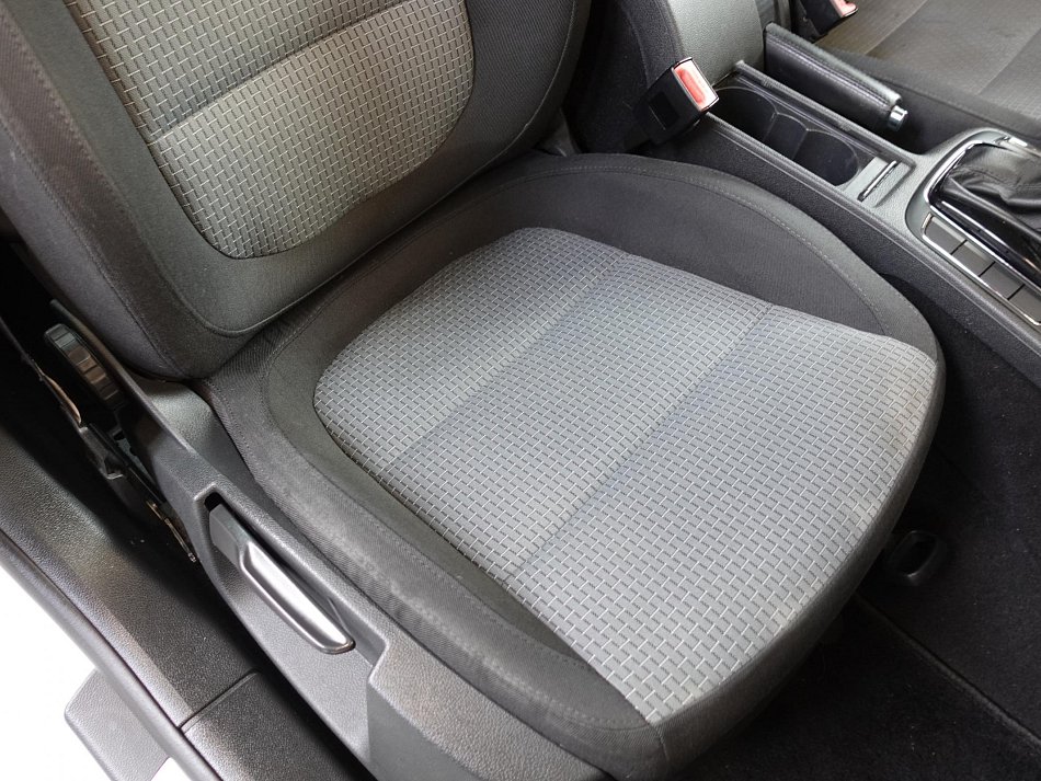 Škoda Superb II 2.0 TDi Ambiente