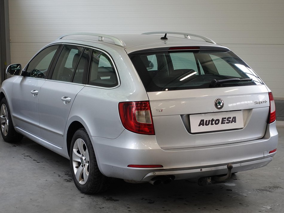 Škoda Superb II 2.0 TDi Ambiente
