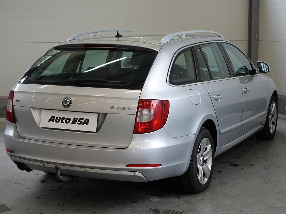 Škoda Superb II 2.0 TDi Ambiente