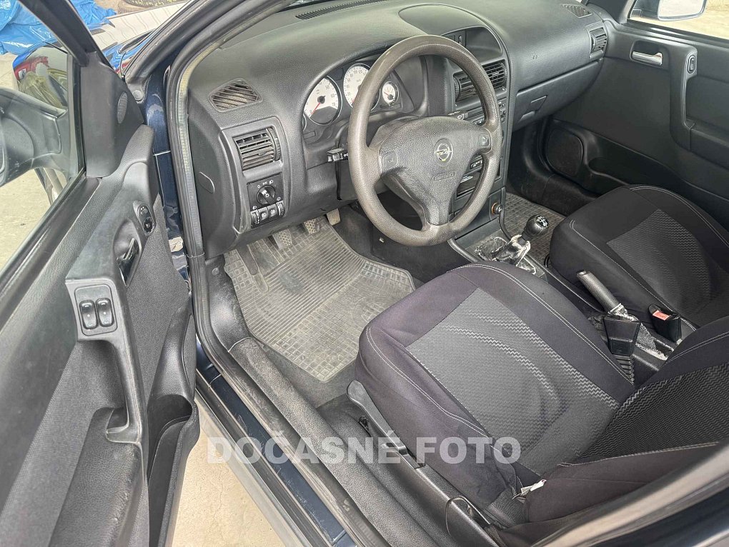 Opel Astra 1.6i 