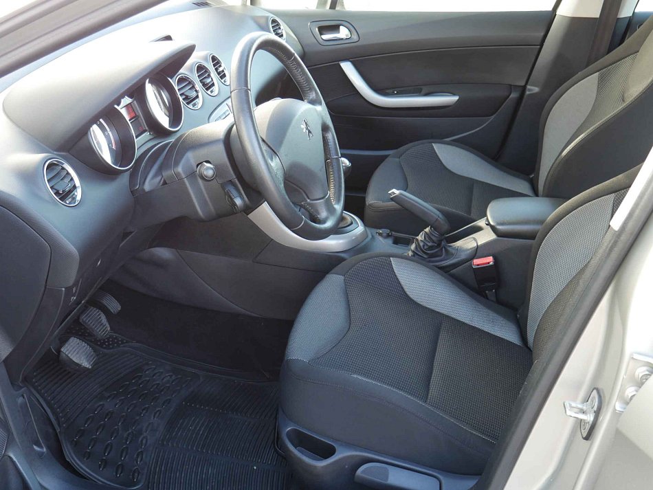 Peugeot 308 1.6i 